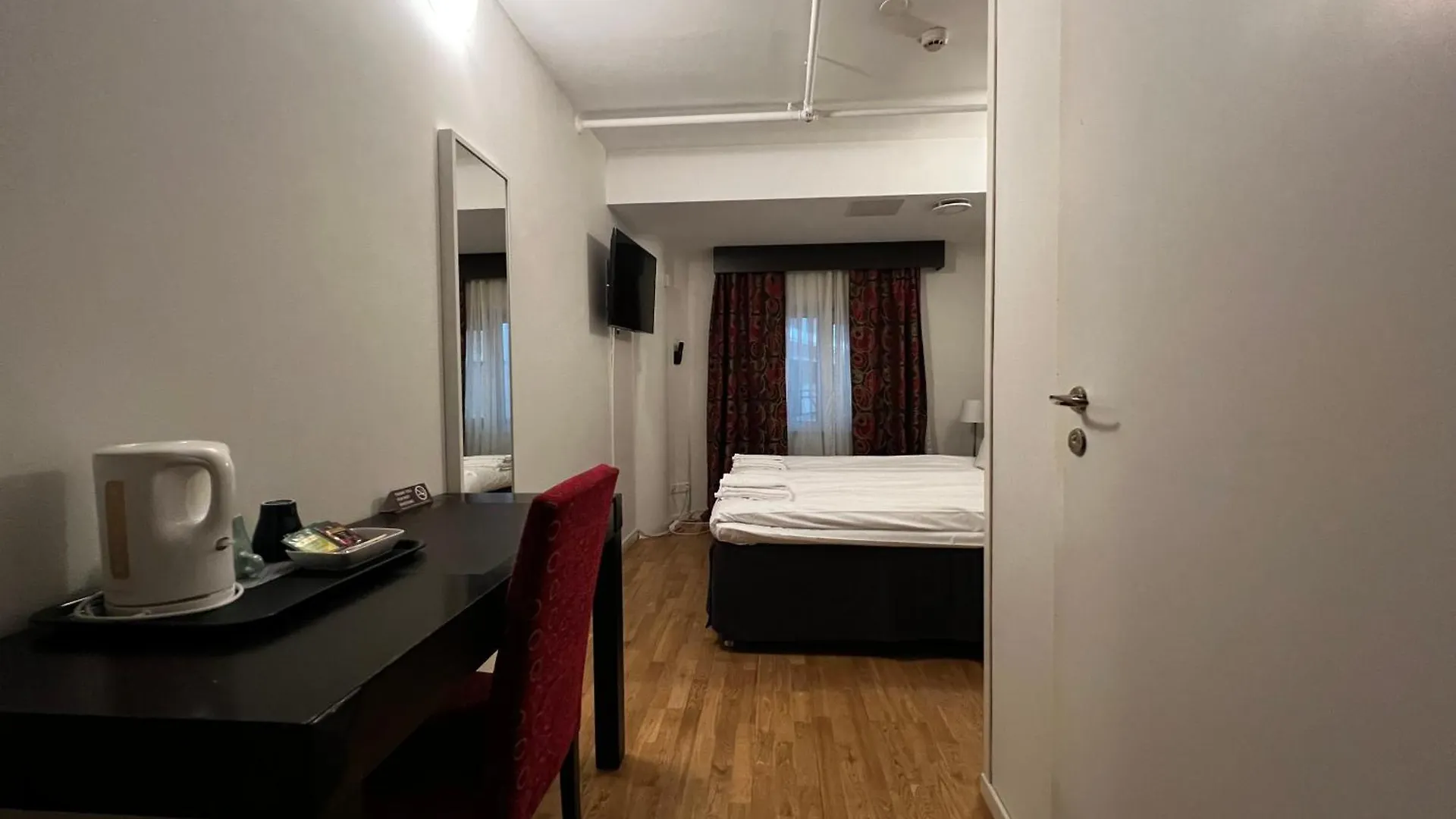 Injoy Compact Hotel Solna 3*,  Sweden