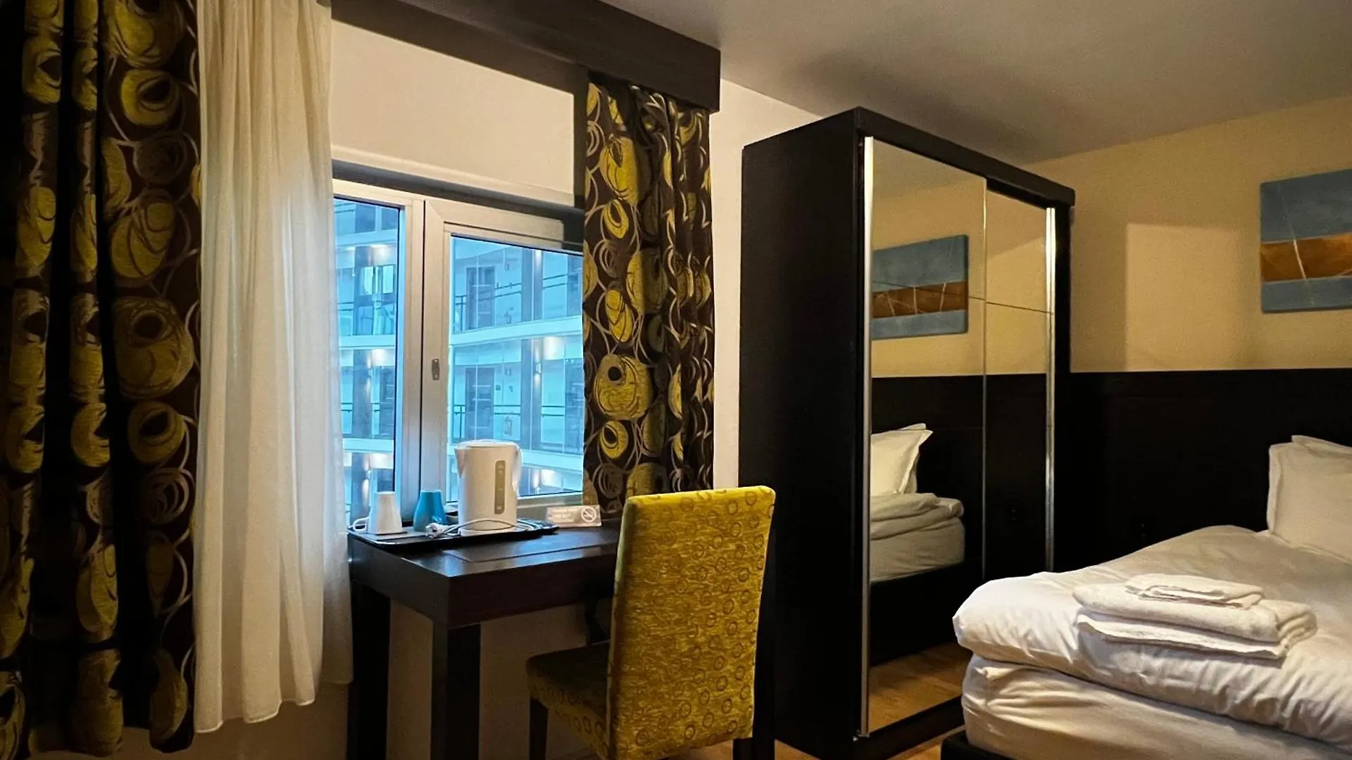 Injoy Compact Hotel Solna location