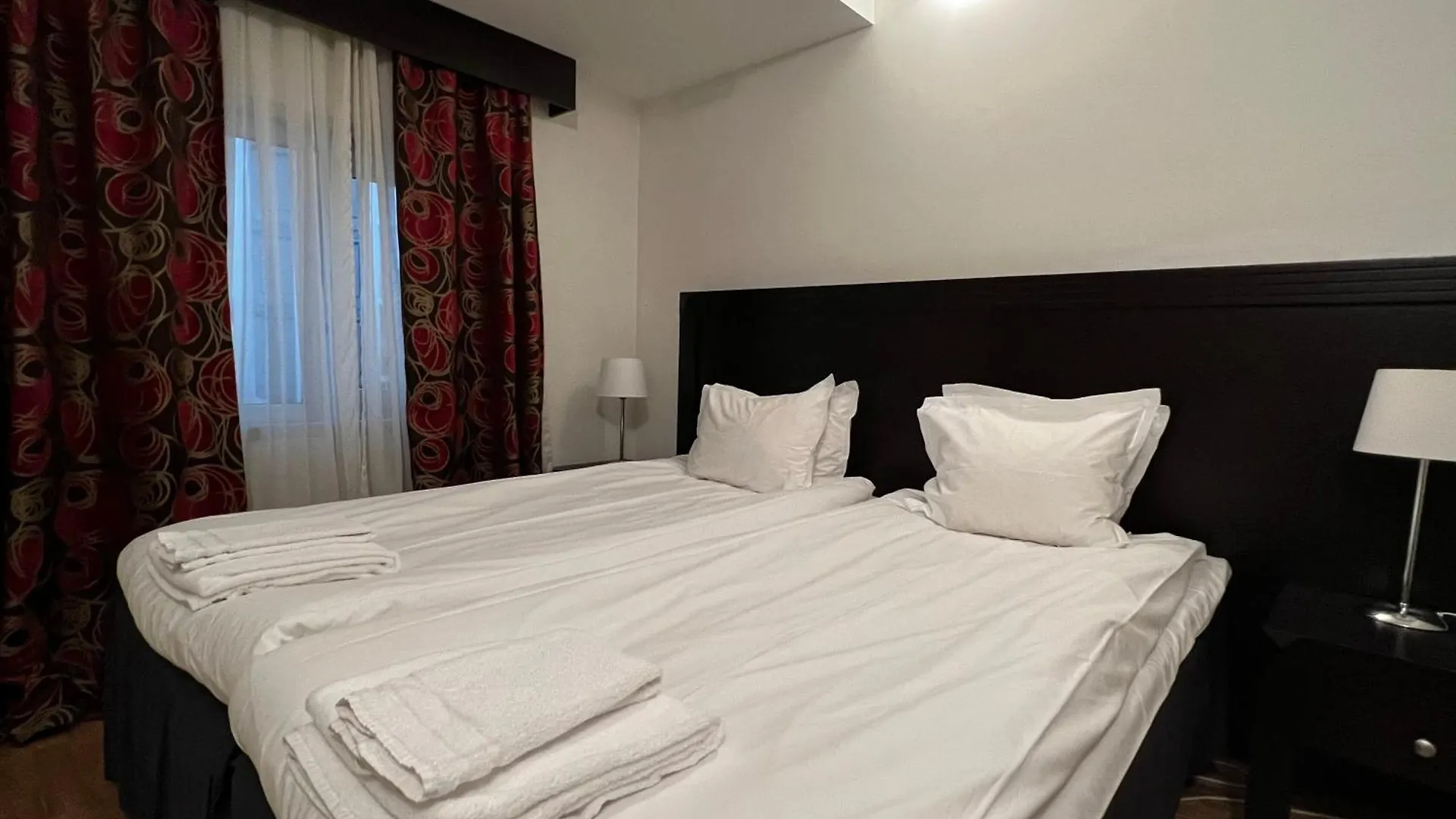 Injoy Compact Hotel Solna 3*,